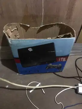 PS 3 1 TB + STICK