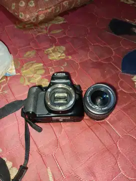Camera Canon EOS 1300D SECOND