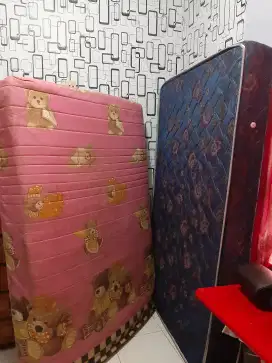 Borongan 2 kasur springbed masih layak dipakai