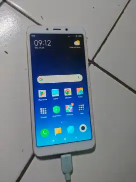 Xiaomi Redmi 6A ram 2 GB Rom penyimpanan 16 GB normal lancar