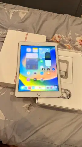 Dijual Ipad Pro 2016 9.7inc 128GB Wifi Only Resmi Ibox Lengkap