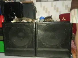 Speaker 1 Set (Sound) ukuran 15 inch) dan Ampli