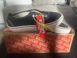Cuci Gudang Sepatu Vans