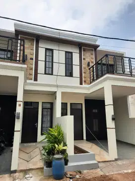 Ke Lrt harjamukti Cuma 10 menit! Ya cuma Rumah ini.