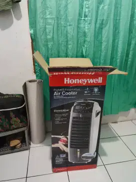 Dijual portable AC, kipas Angin, dan alat tes kesehatan