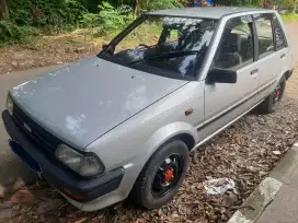 Starlet Kotak Tahun 1988
