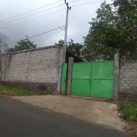 TANAH DESA NGEMBAL PASURUAN, SUDAH DI TEMBOK KELILING, NOL JALAN
