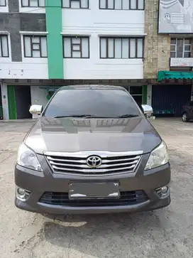 Toyota kijang innova 2012 tipe G 2.5 M/T