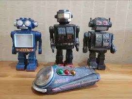 Koleksi robot jadul Horikawa Robot dan Masudaya Apollo Space Tin Toy