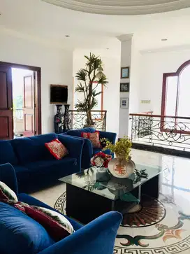Di Jual Rumah Mewah Furnished Di Villa Permata Gading