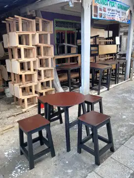 Meja cafe minimalis + 4 kursi