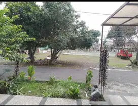 dijual rumah komplek intan regency