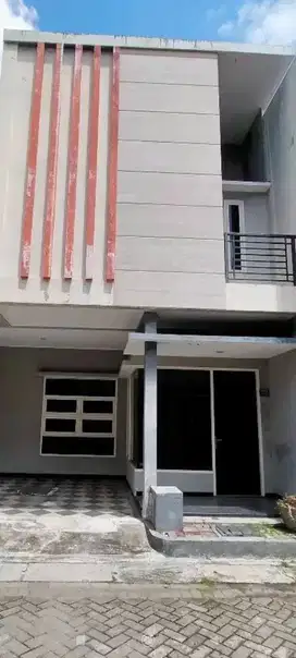 Jual rumah strategis dekat kampus dan mall cuma 1M-an, cuzz di survey