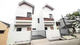 Dijual Rumah brand new di Harapan Indah Bekasi