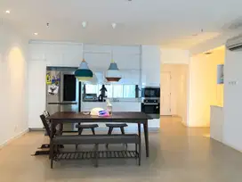 View Laut Apartemen Pantai Mutiara 3 Kamar