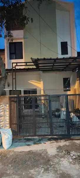 Jual Rumah 2 Lantai MURAH masih BARU di Ciwastra Bandung