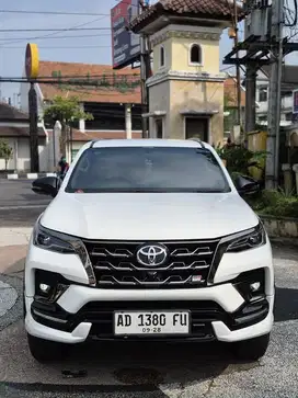 Fortuner 2.8 GR 2023 AT tgn 1 kM 20rb