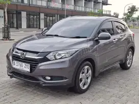 HONDA HR-V E-CVT 2017 AT GREY !! MOBIL ISTIMEWAH & SIAP PAKAI !!