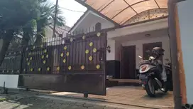 Dijual Murah Rumah Lt135/135 Di Komplek Elitnya Antapani Bandung