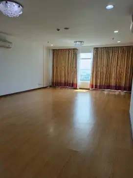 Disewakan apartemen pantai mutiara pemandangan laut