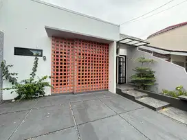 Rumah Modern Siap Huni di Griya Loka BSD City Tanah Lebar