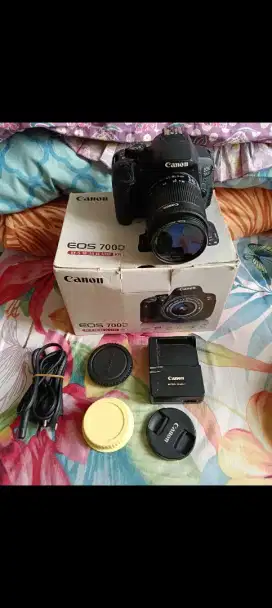 Dijual Kamera DSLR Canon 700D siap pakai