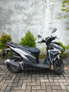 Vario 125 cbs iss putih