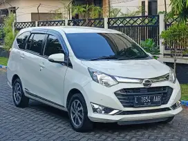 Km.50rb! Sigra R Deluxe 2017 AT nik 2016