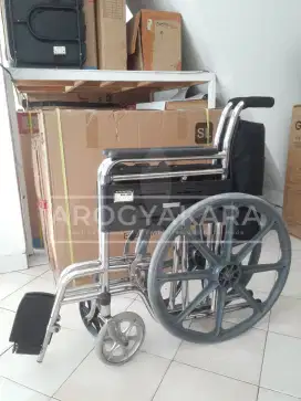 Kursi roda standart bekas
