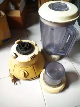 Blender Philips HR 2815/A