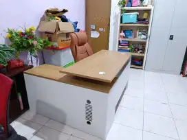 MEJA KANTOR LATER L