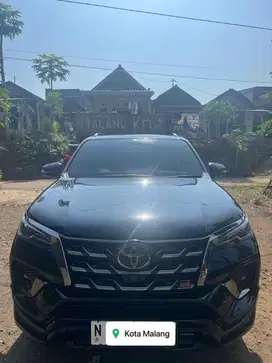 Fortuner GR 2.8 2024