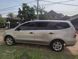 Nissan Grand livina 2012 Bensin