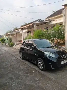 Sewa kendaraan mobil