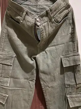 Celana Jeans Hijau