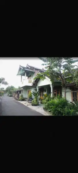 DIJUAL RUMAH TINGGAL 1½ LANTAI LOKASI STRATEGIS (Nego)