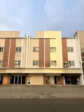 DI JUAL MURAH RUKO 3 LANTAI Siap Pakai Hadap Jalan di Gading Serpong