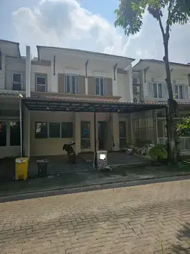 Dijual Hylands Greenwich BSD Tangerang Selatan, (Rumah baru renovasi)