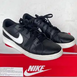 Nike Court Royale 2 NN Black White Size 43