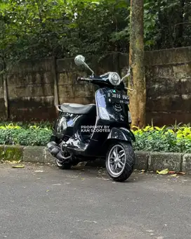 JUAL MURAH VESPA LX 125 IGET FACELIFT 2021 MULUS