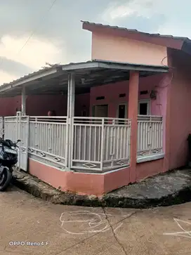 Di Jual Cepat Rumah Asri Dan nyaman di Setu Bekasi