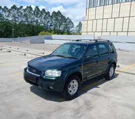 Ford Escape 2004 Bensin
