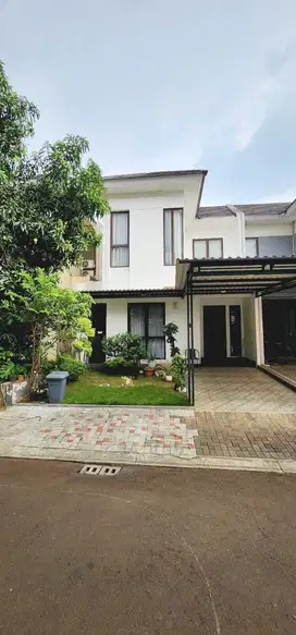 DISEWAKAN  Rumah 2 Lantai Semi Furnished Cluster Caspia Sudah Renovasi