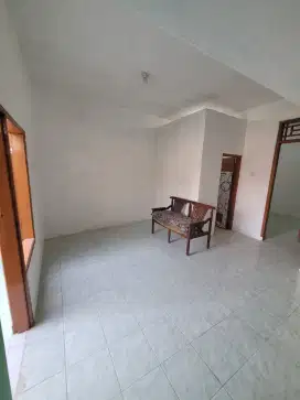 Disewakan kontrakan di lantai 2