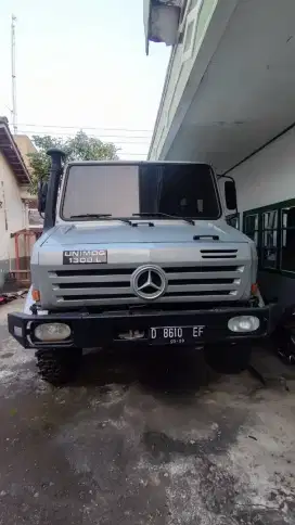 Mercy Mercedes Benz L1300 Unimog 1986