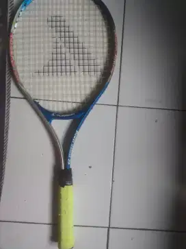 Di jual raket tenis pro kennex