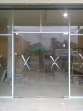 tukang ahli pasang kaca kusen almunium murah