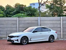 LOW ODO BMW 320 Sport 2021