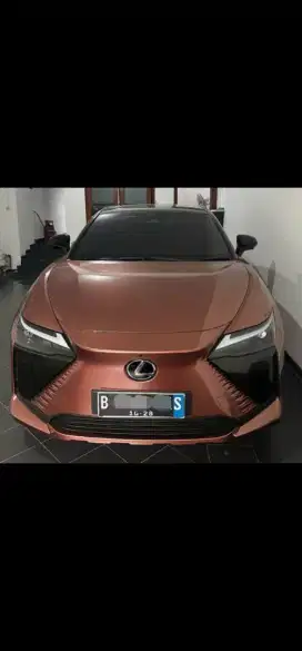 Murah mobil lexus  Rz 450e luxury tipe tertinggi no cantik