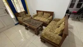 Sofa / Kursi Kayu